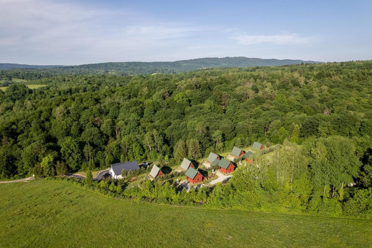 Uweronci Hotell Ustrzyki Dolne Exteriör bild